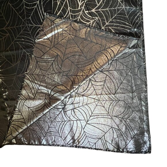 Black & Silver Glittery Cobweb/Spider Web Tablecloth & Table Runner Set - Picture 7 of 13